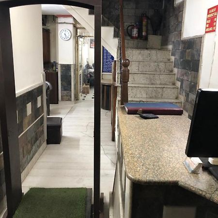 Hotel Yes Please Lodge New Delhi Extérieur photo